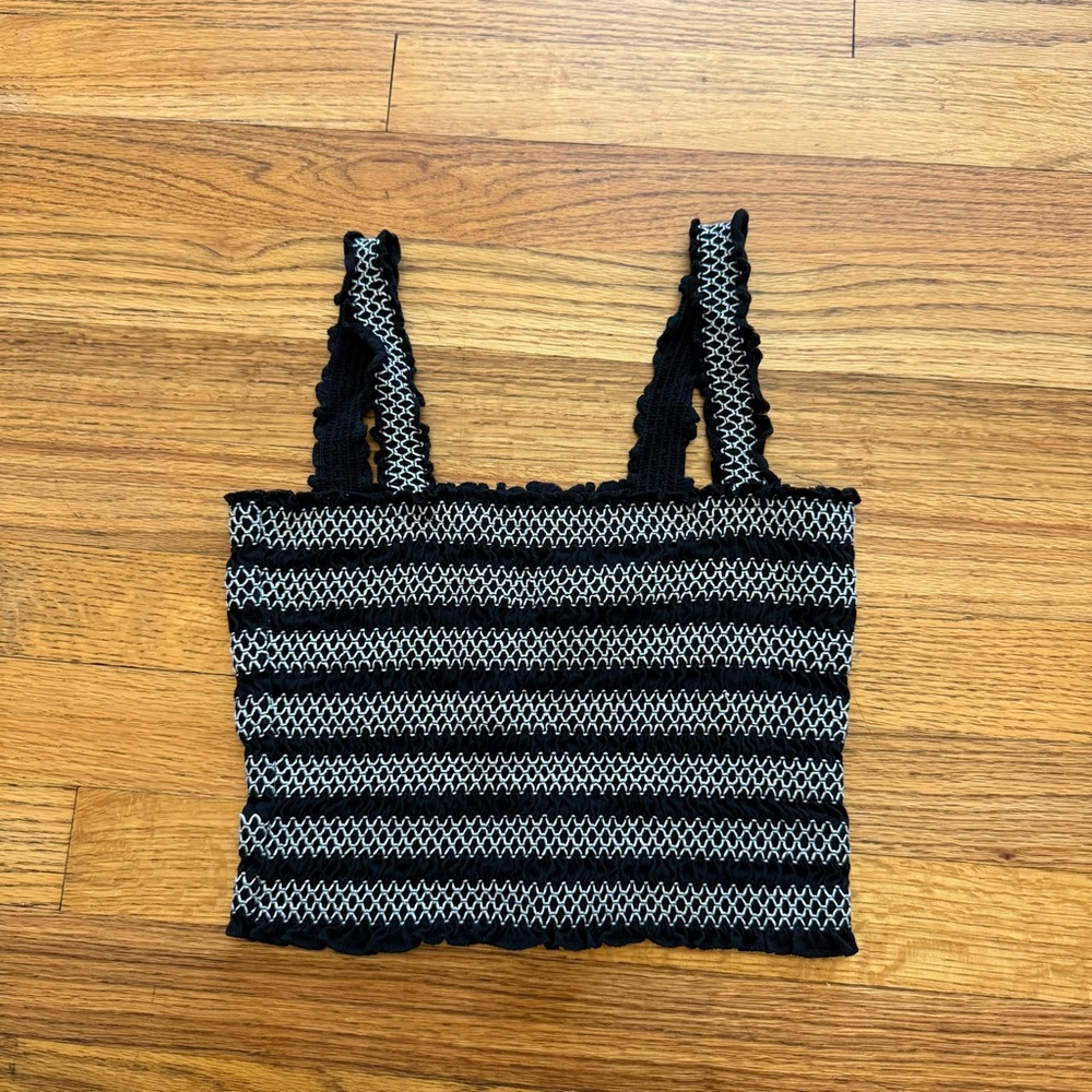 Aeropostale Black and White Knit Crop Top